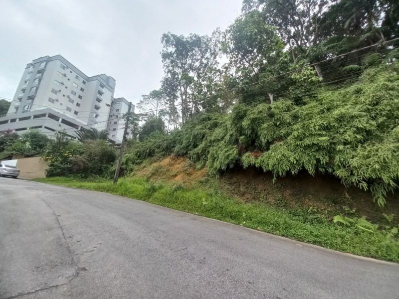 Lote/Terreno de 571m² no bairro Nova Brasília, em Brusque | Eu Corretor