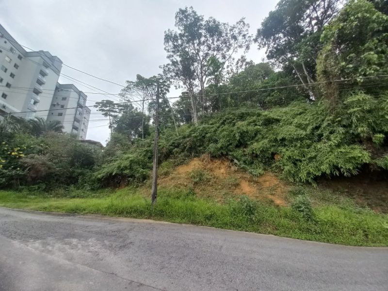 Lote/Terreno de 571m² no bairro Nova Brasília, em Brusque | Eu Corretor