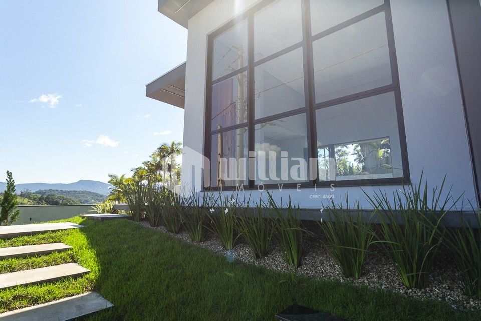 Casa de 3 quartos, 156m² no bairro Guabiruba Sul, em Guabiruba | Eu Corretor