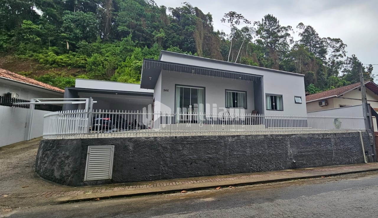 Casa de 3 quartos, 111m² no bairro Azambuja, em Brusque | Eu Corretor