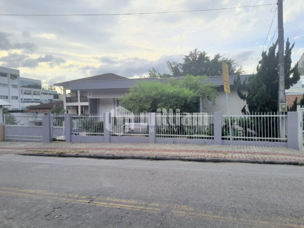 Casa de 4 quartos, 226m² no bairro Souza Cruz, em Brusque | Eu Corretor