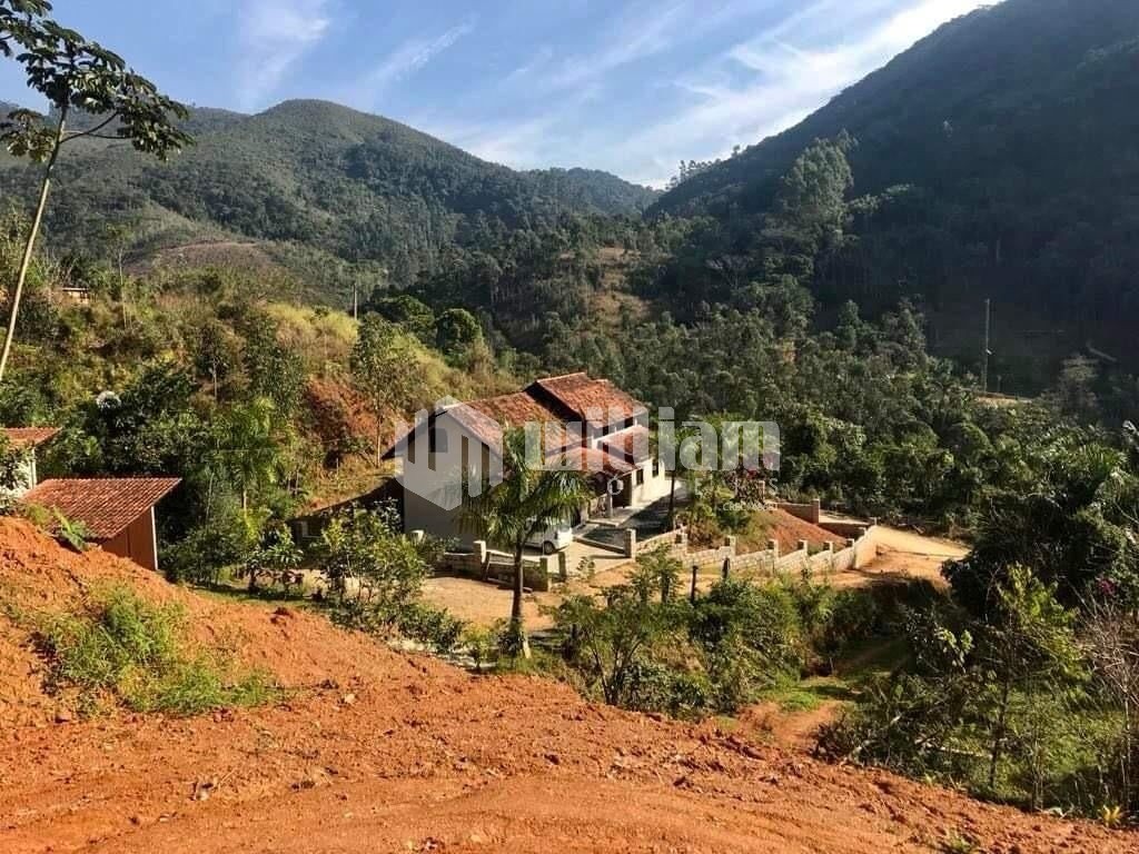 Fazenda/Sítios/Chácaras de 5 quartos, no bairro Cedro Alto, em Brusque | Eu Corretor