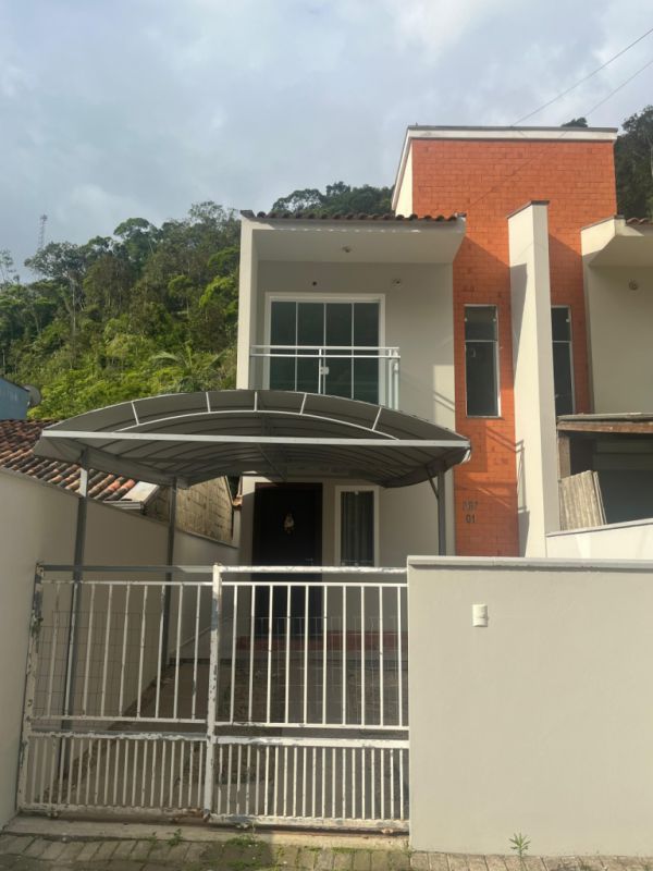 Casa de 2 quartos, 75m² no bairro Cedrinho, em Brusque | Eu Corretor