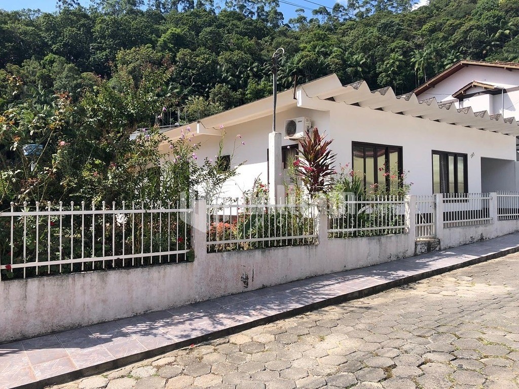 Casa de 3 quartos, no bairro Nova Brasília, em Brusque | Eu Corretor