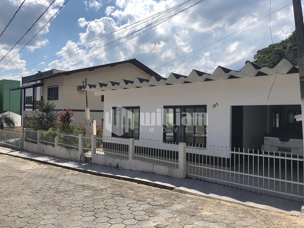 Casa de 3 quartos, no bairro Nova Brasília, em Brusque | Eu Corretor