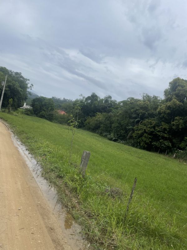 Lote/Terreno de 406m² no bairro Guabiruba Sul, em Guabiruba | Eu Corretor