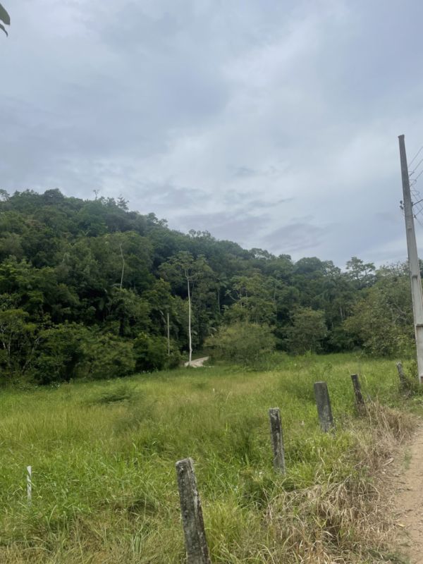 Lote/Terreno de 406m² no bairro Guabiruba Sul, em Guabiruba | Eu Corretor