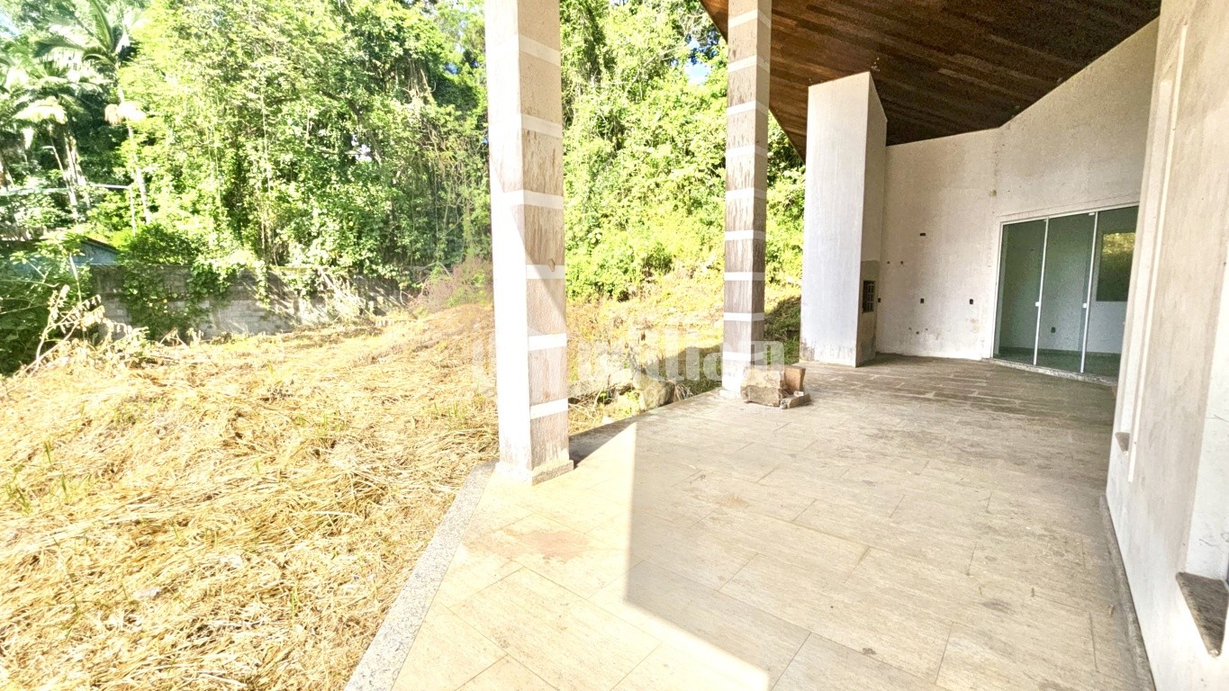 Casa de 5 quartos, no bairro Águas Claras, em Brusque | Eu Corretor