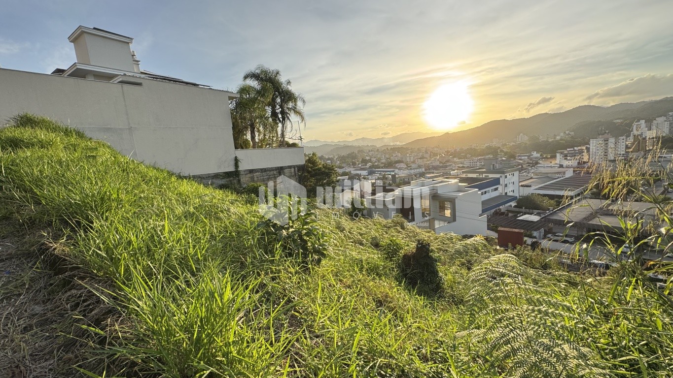 Lote/Terreno de 493m² no bairro Primeiro de Maio, em Brusque | Eu Corretor