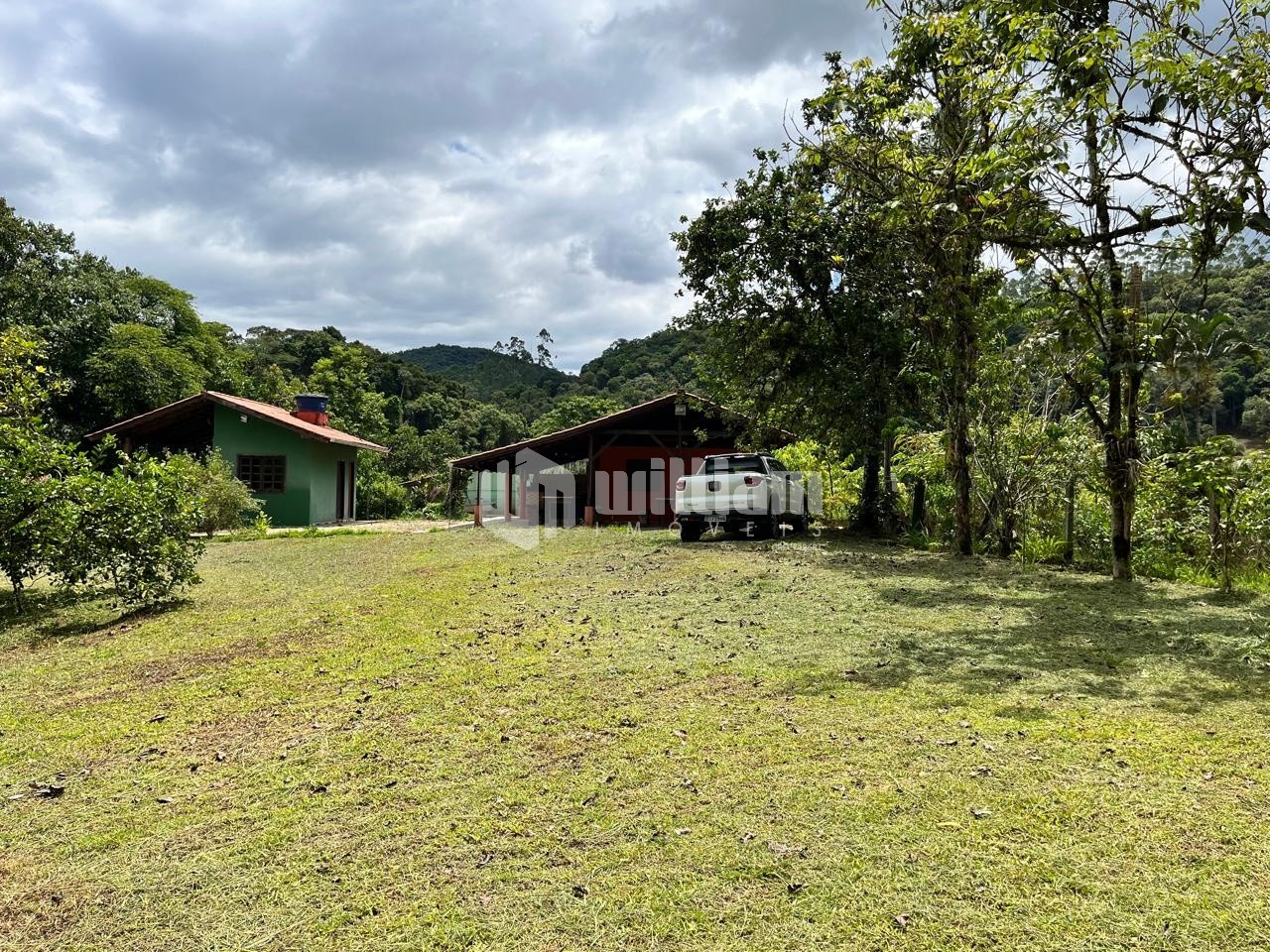 Fazenda/Sítios/Chácaras de 1 quarto, no bairro Dom Joaquim, em Brusque | Eu Corretor