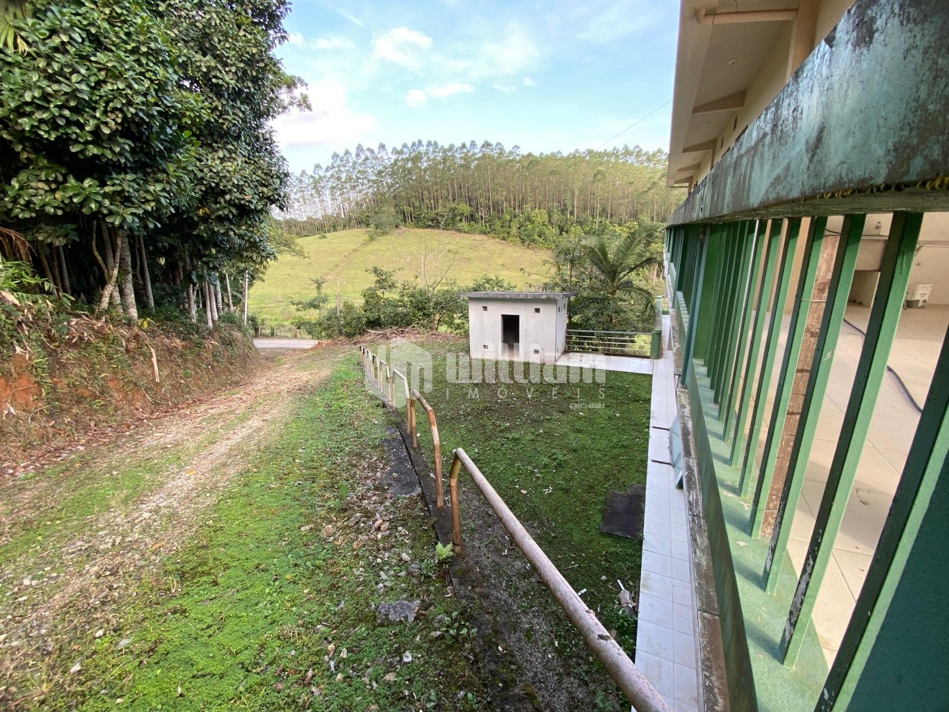 Galpão / Depósito / Armazém de 5 quartos, 1900m² no bairro Volta Grande, em Brusque | Eu Corretor