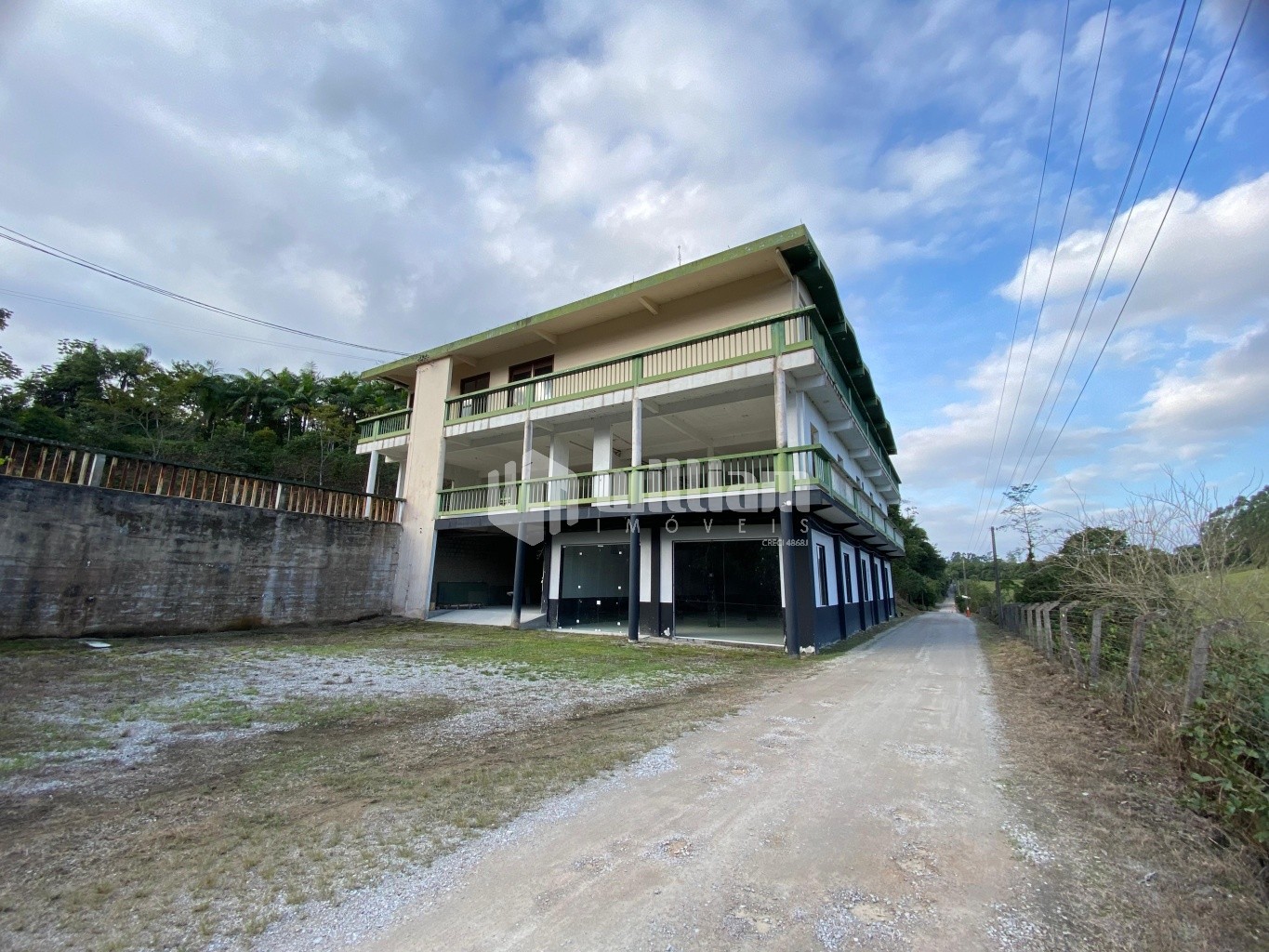 Galpão / Depósito / Armazém de 5 quartos, 1900m² no bairro Volta Grande, em Brusque | Eu Corretor