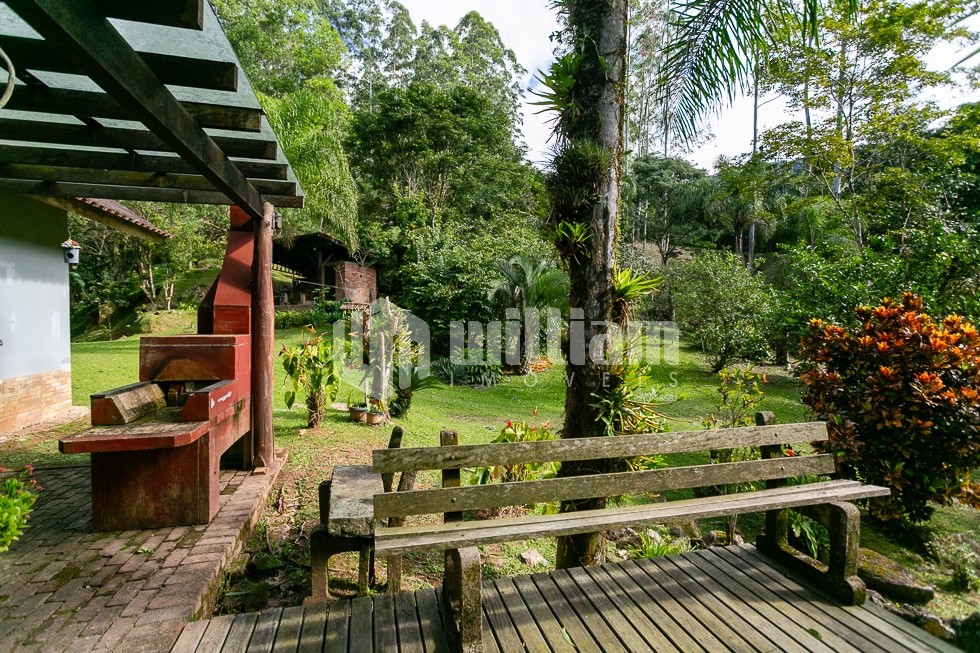 Fazenda/Sítios/Chácaras de 3 quartos, 120m² no bairro Planície Alta, em Guabiruba | Eu Corretor