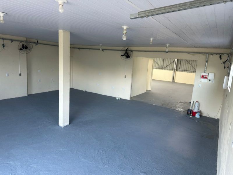 Galpão / Depósito / Armazém de 246m² no bairro Guabiruba Sul, em Guabiruba | Eu Corretor