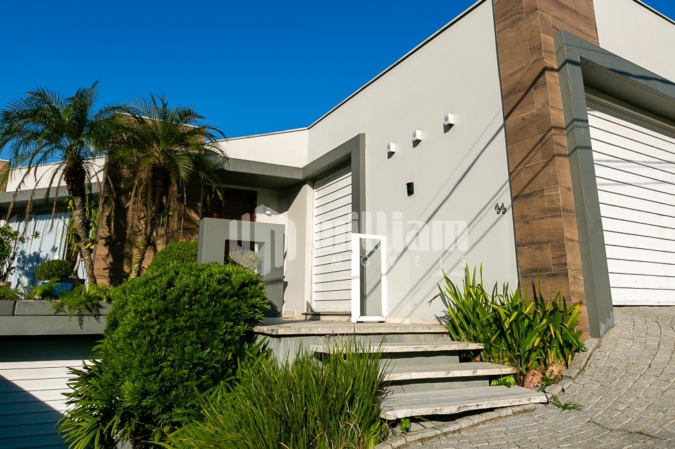 Casa de 3 quartos, 240m² no bairro Centro, em Brusque | Eu Corretor
