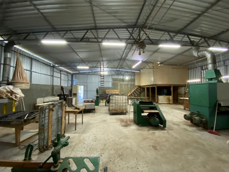 Galpão / Depósito / Armazém de 330m² no bairro Primeiro de Maio, em Brusque | Eu Corretor