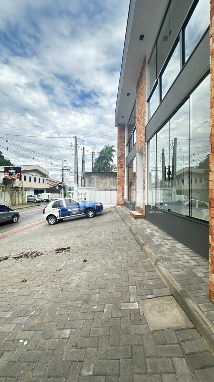 Sala Comercial de 378m² no bairro Guarani, em Brusque | Eu Corretor