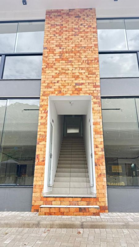 Sala Comercial de 94m² no bairro Guarani, em Brusque | Eu Corretor
