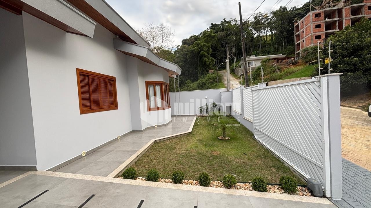 Casa de 3 quartos, 208m² no bairro Dom Joaquim, em Brusque | Eu Corretor