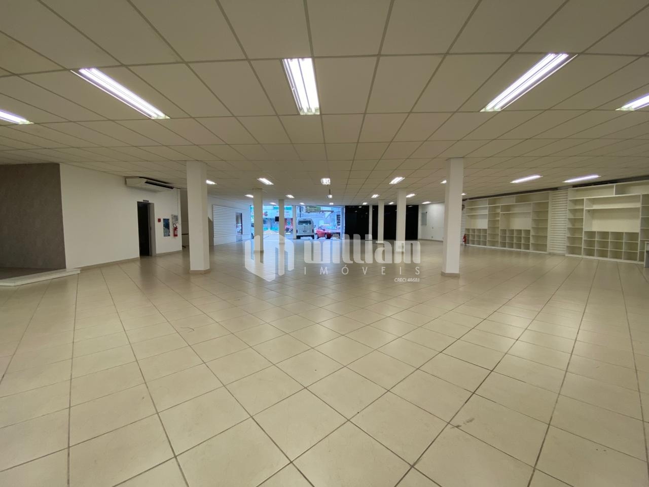 Sala Comercial de 440m² no bairro Azambuja, em Brusque | Eu Corretor