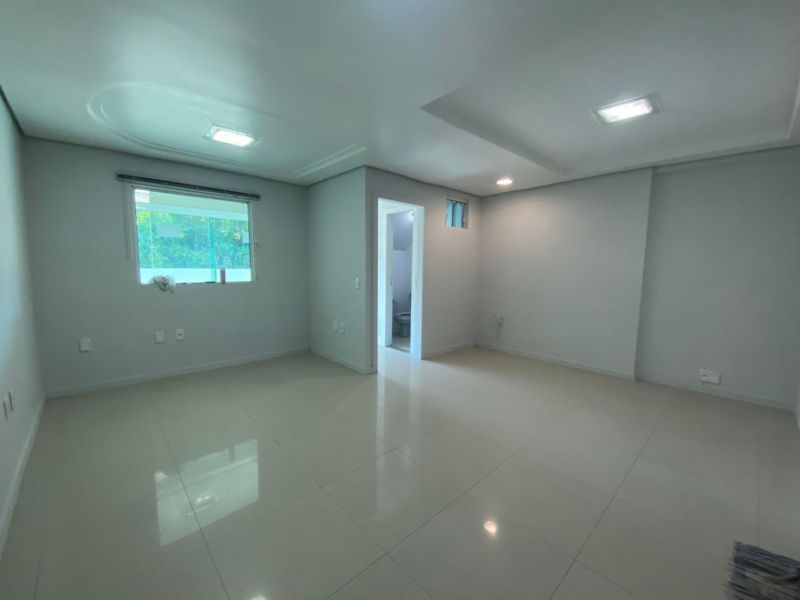 Sala Comercial de 40m² no bairro Jardim Maluche, em Brusque | Eu Corretor