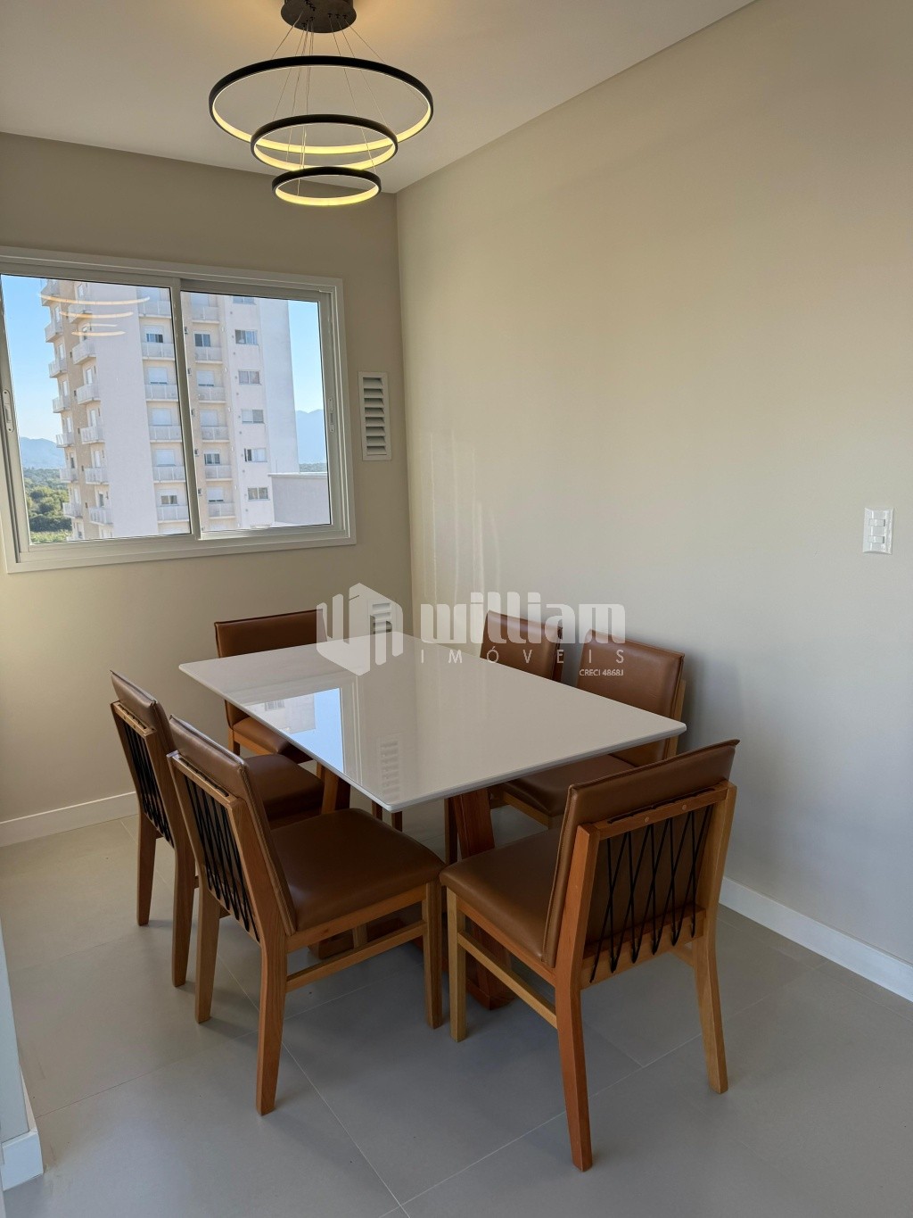 Apartamento de 2 quartos, no bairro Balneário Perequê, em Porto Belo | Eu Corretor