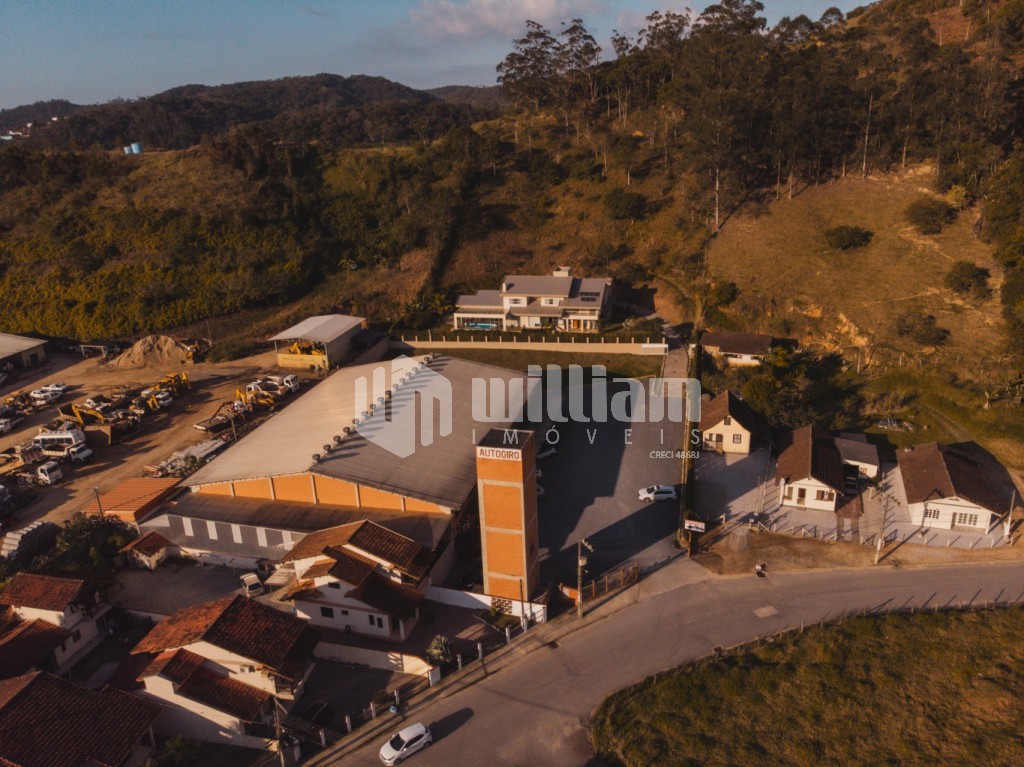 Galpão / Depósito / Armazém de 3 quartos, no bairro Nova Brasília, em Brusque | Eu Corretor