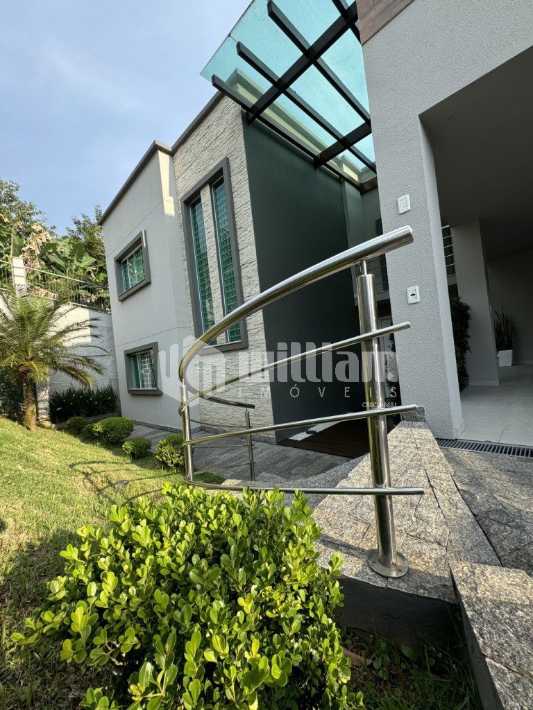 Casa de 4 quartos, 385m² no bairro Centro, em Brusque | Eu Corretor