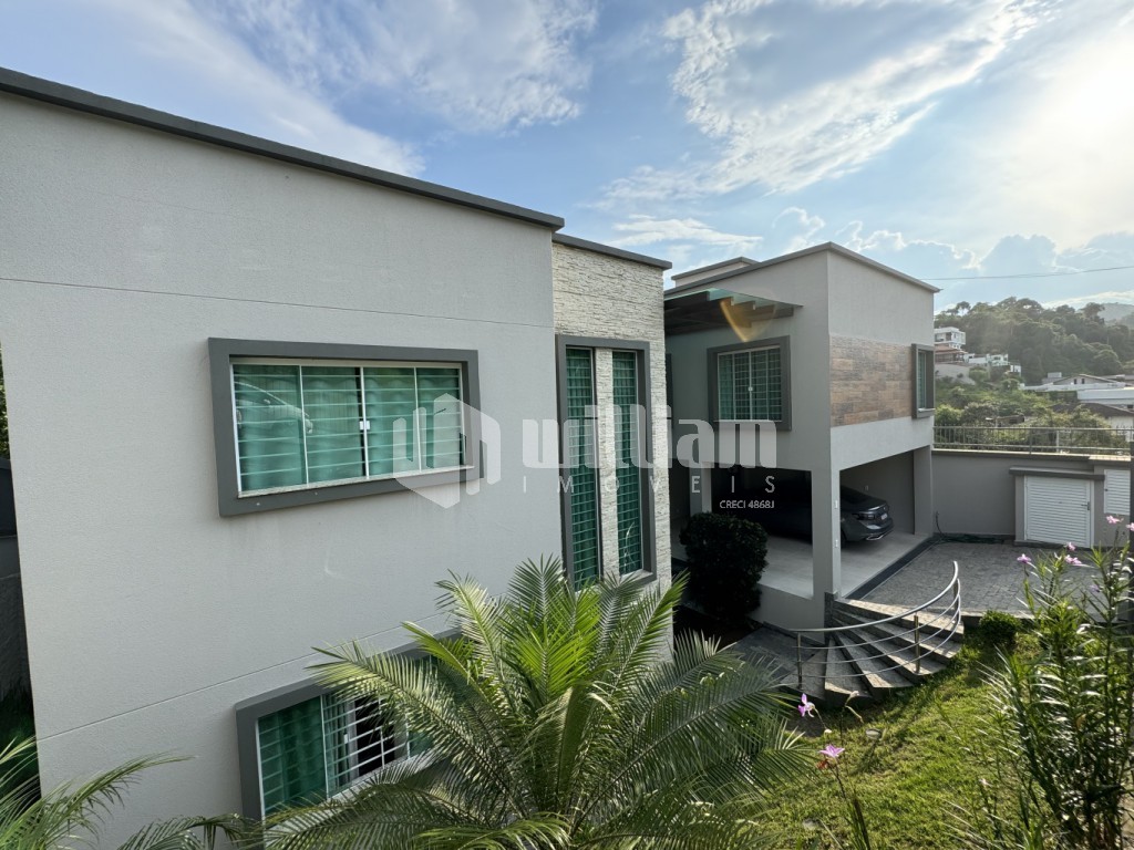 Casa de 4 quartos, 385m² no bairro Centro, em Brusque | Eu Corretor