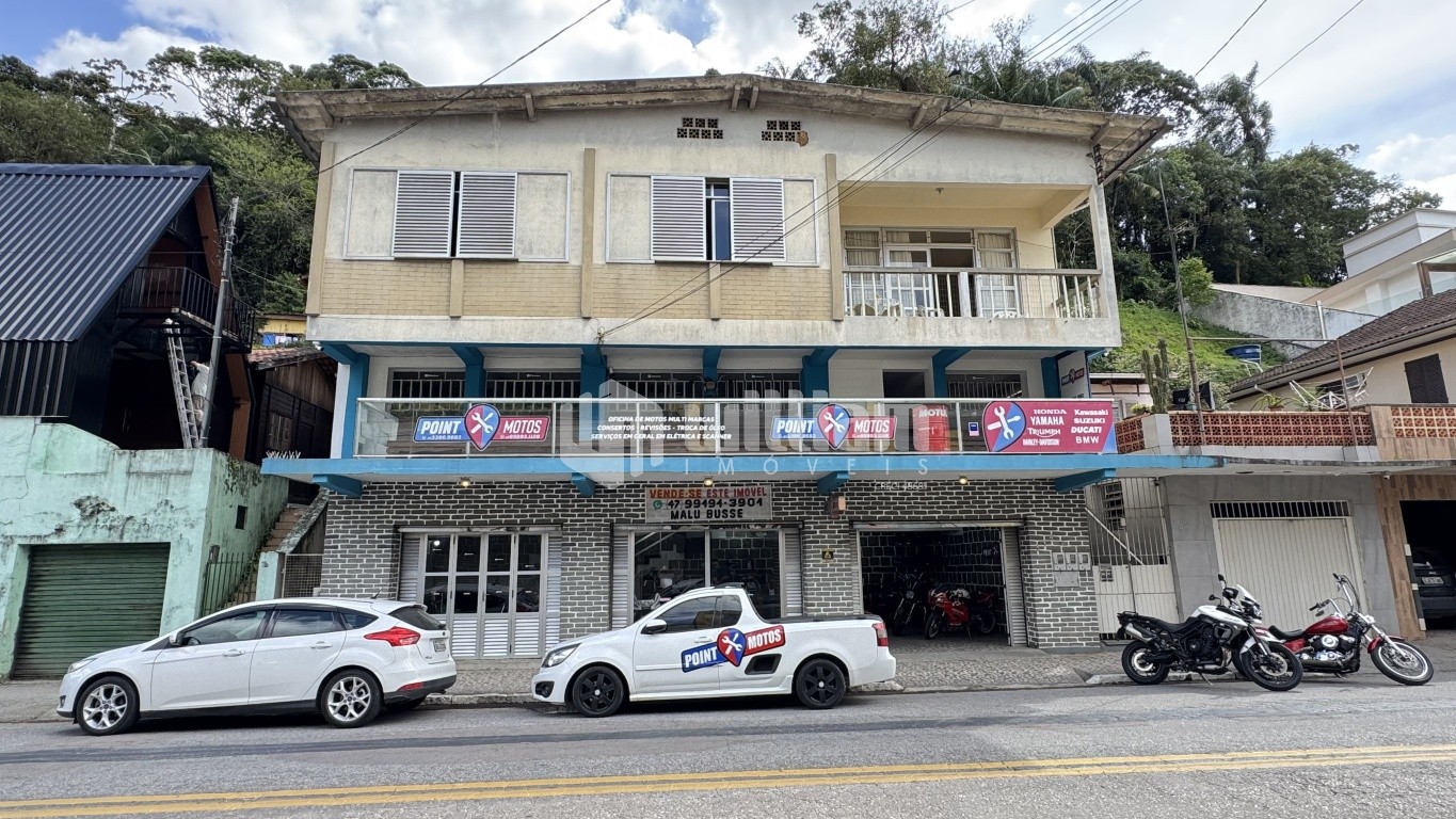 Sala Comercial de 6 quartos, 400m² no bairro Primeiro de Maio, em Brusque | Eu Corretor