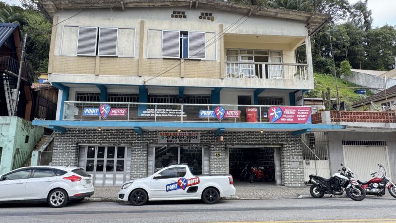 Casa de 6 quartos, 400m² no bairro Primeiro de Maio, em Brusque | Eu Corretor