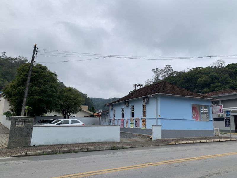 Casa de 380m² no bairro Azambuja, em Brusque | Eu Corretor