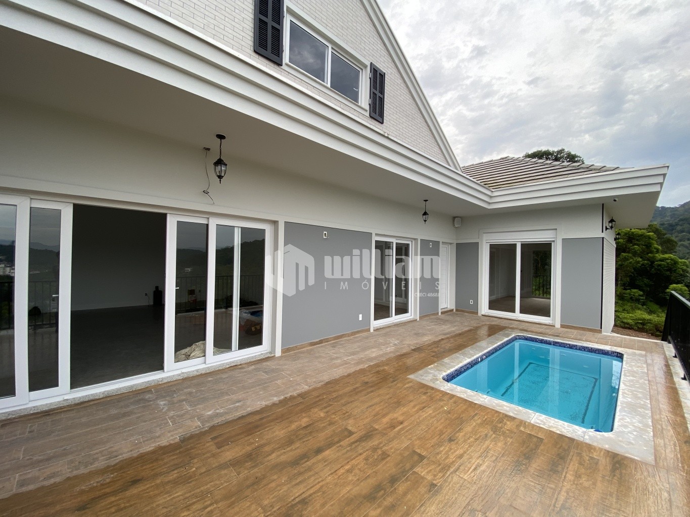 Casa de Condomínio de 4 quartos, 300m² no bairro Imigrante, em Guabiruba | Eu Corretor