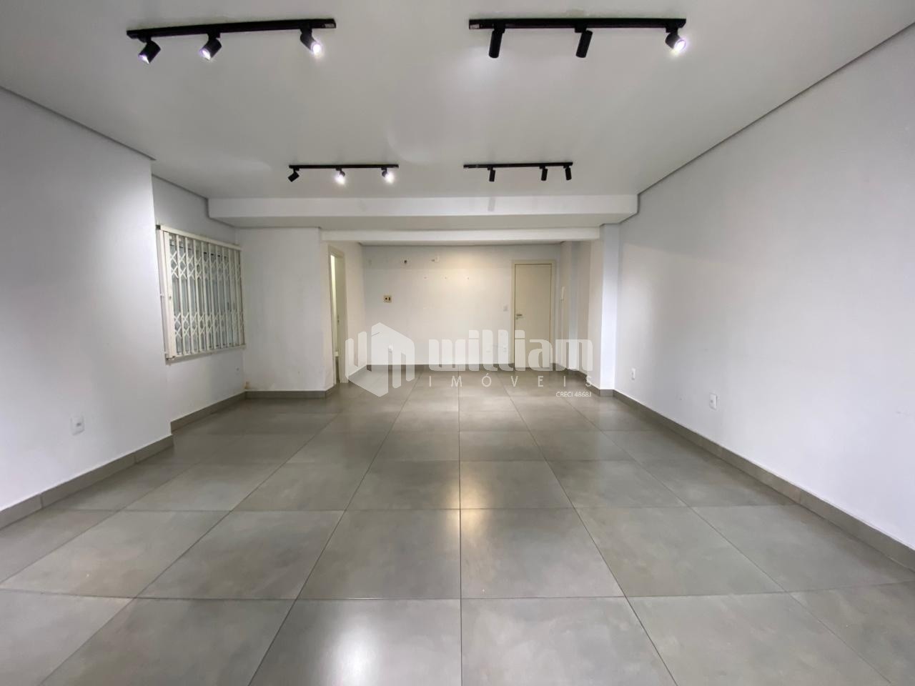 Sala Comercial de 44m² no bairro Centro, em Brusque | Eu Corretor