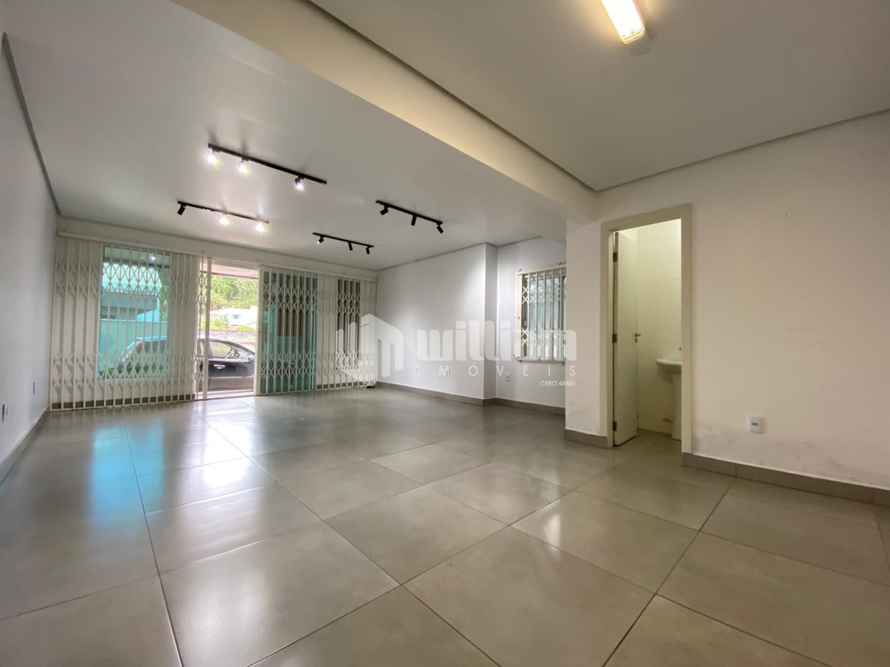 Sala Comercial de 44m² no bairro Centro, em Brusque | Eu Corretor