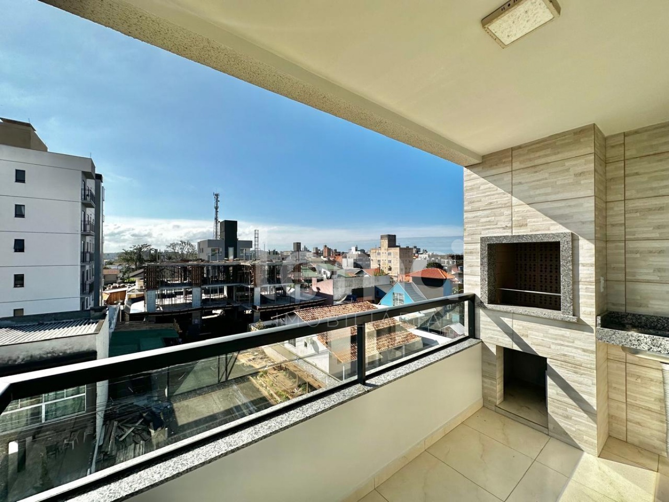 Apartamento a venda em Balneário Piçarras a 400 metros do mar! - foto 1