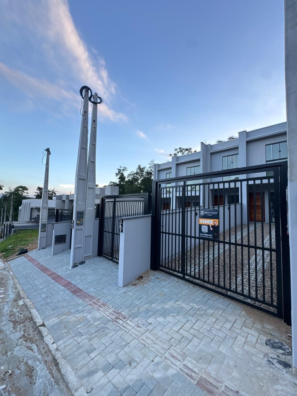 Sobrado novo no bairro Badenfurt. — foto 6