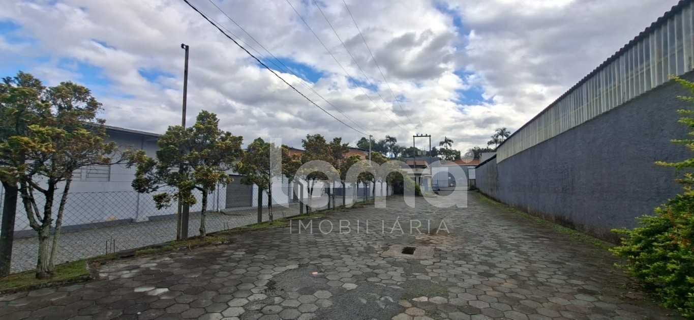 Locação ou venda de galpão na Itoupavazinha. - foto 1