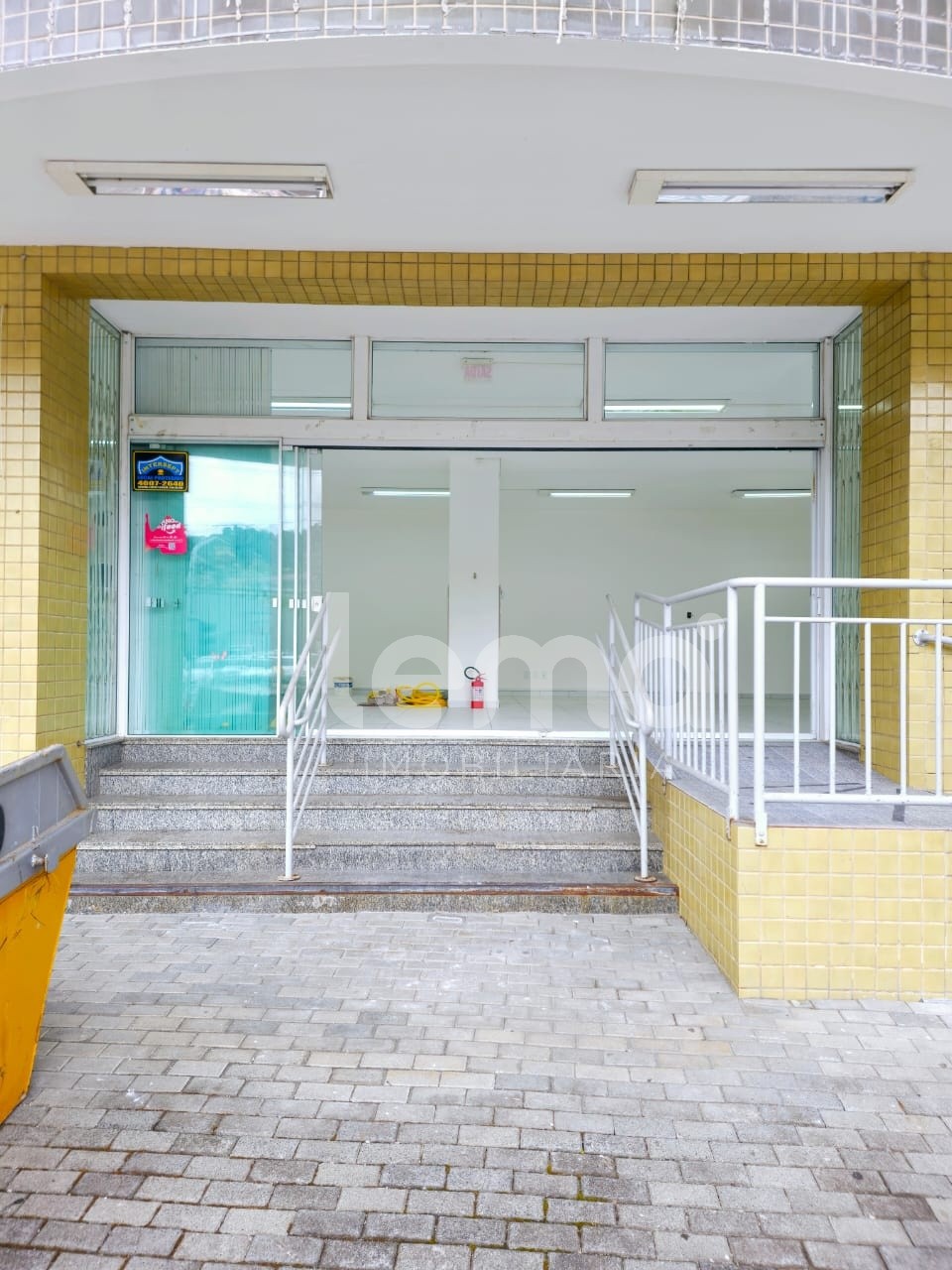 Excelente sala comercial , localizada na Rua Amazonas, Bairro Garcia! — foto 4