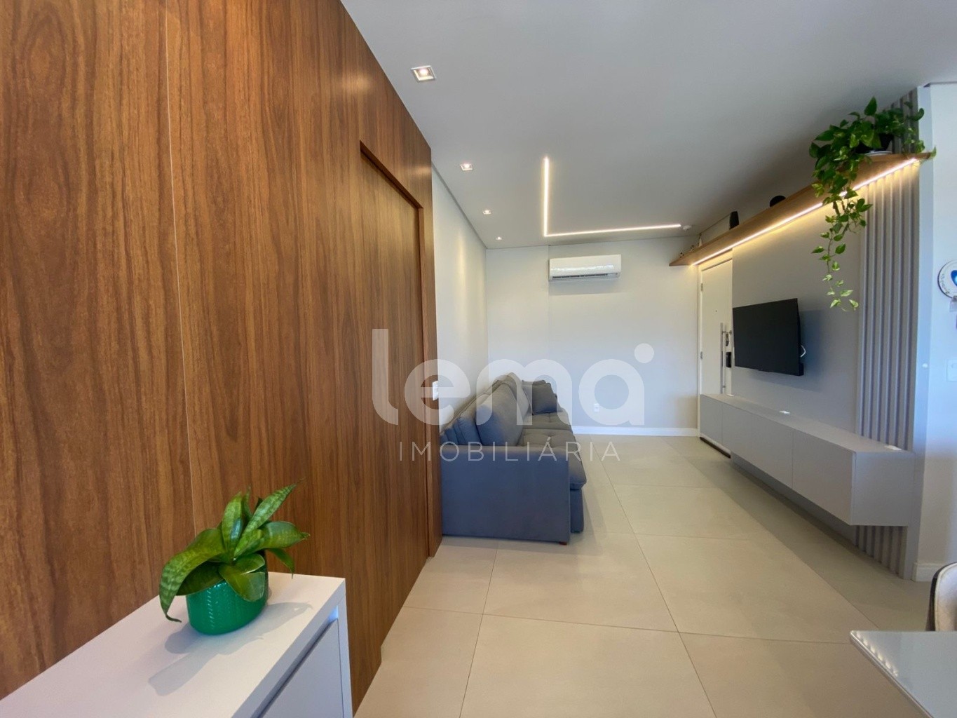 Apartamento semimobiliado com 3 dormitórios sendo 1 suíte no bairro Escola Agrícola, em Blumenau. — foto 5