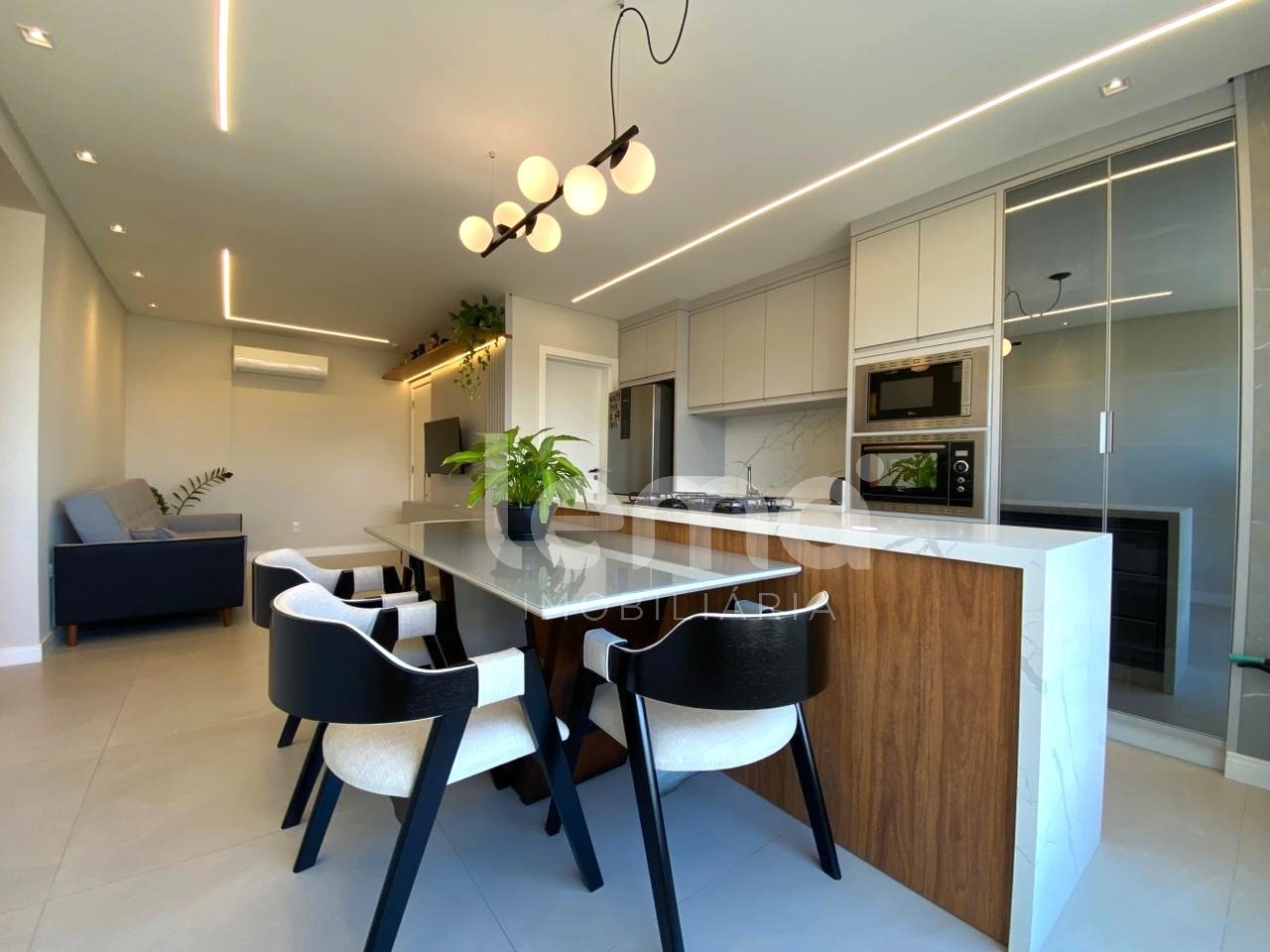 Apartamento semimobiliado com 3 dormitórios sendo 1 suíte no bairro Escola Agrícola, em Blumenau. — foto 7