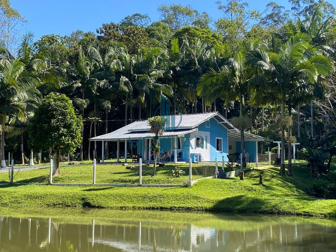 Encantador Sítio com 6.000 m, Lagoa Privativa e Ampla Área Verde! Próximo a Huvispan - foto 1