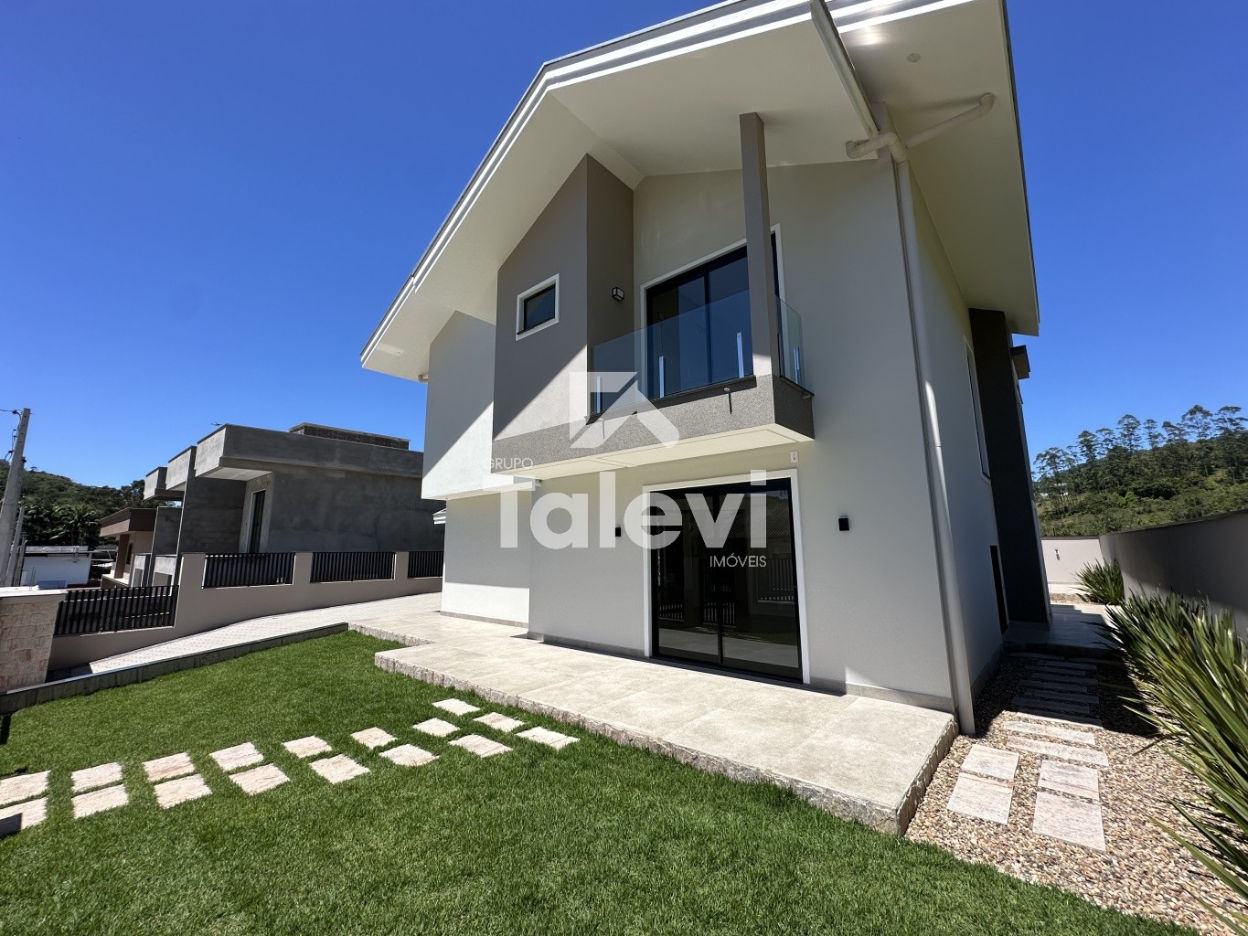 Casa de alto padrão - elegância, conforto e privacidade em Pomerode. - foto 1