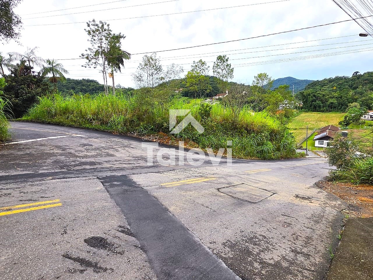 Oportunidade Estratégica em Pomerode: Terreno com Projeto e Alvará de Construção Aprovado — foto 4