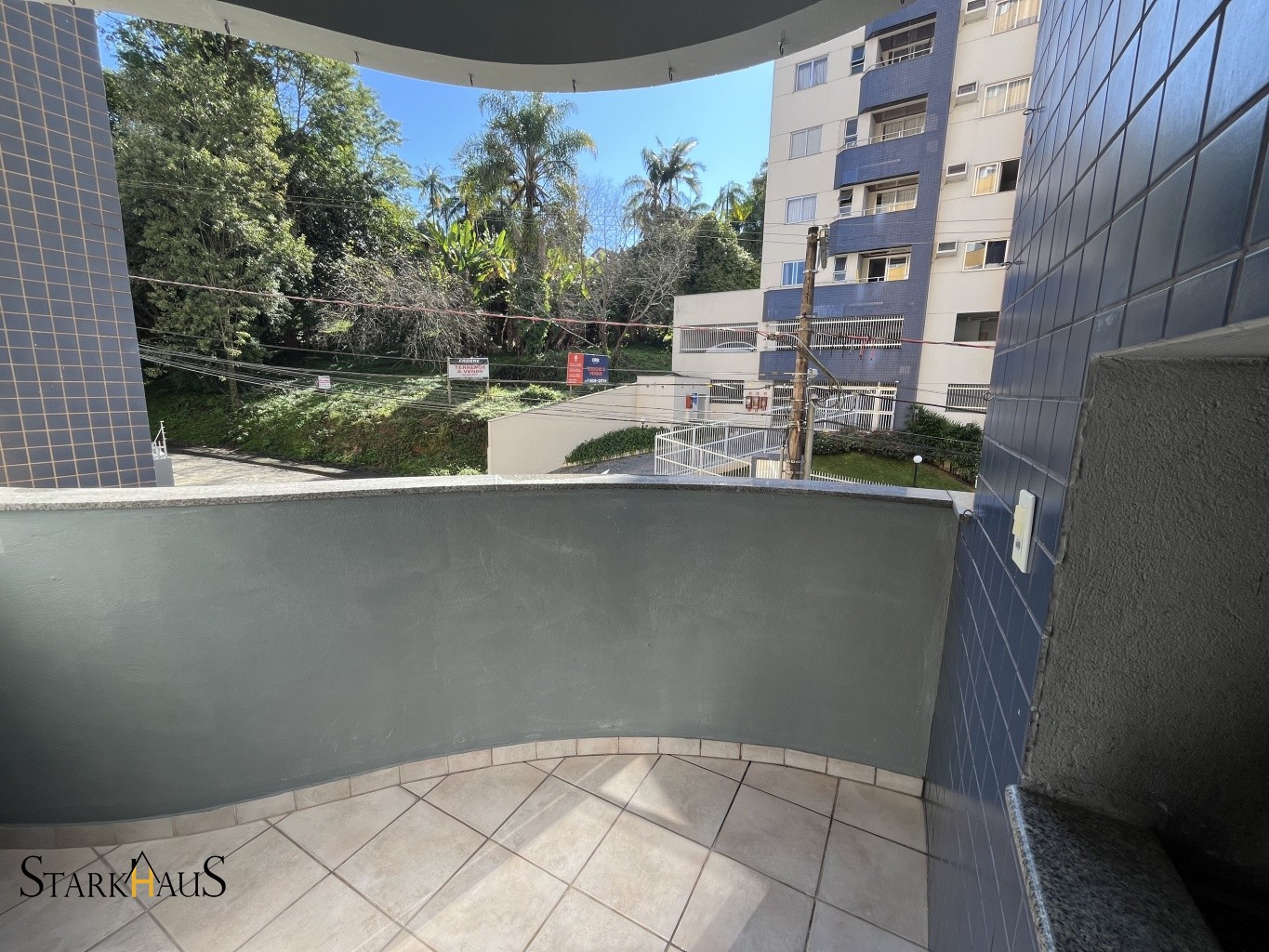 EM DESOCUPAÇÃO!!! Belíssimo apartamento para locação no Bairro Vila Nova em Blumenau!!! — foto 2