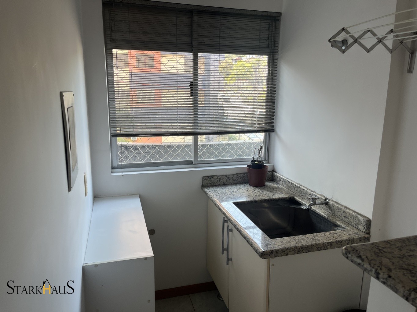 EM DESOCUPAÇÃO!!! Belíssimo apartamento para locação no Bairro Vila Nova em Blumenau!!! — foto 7