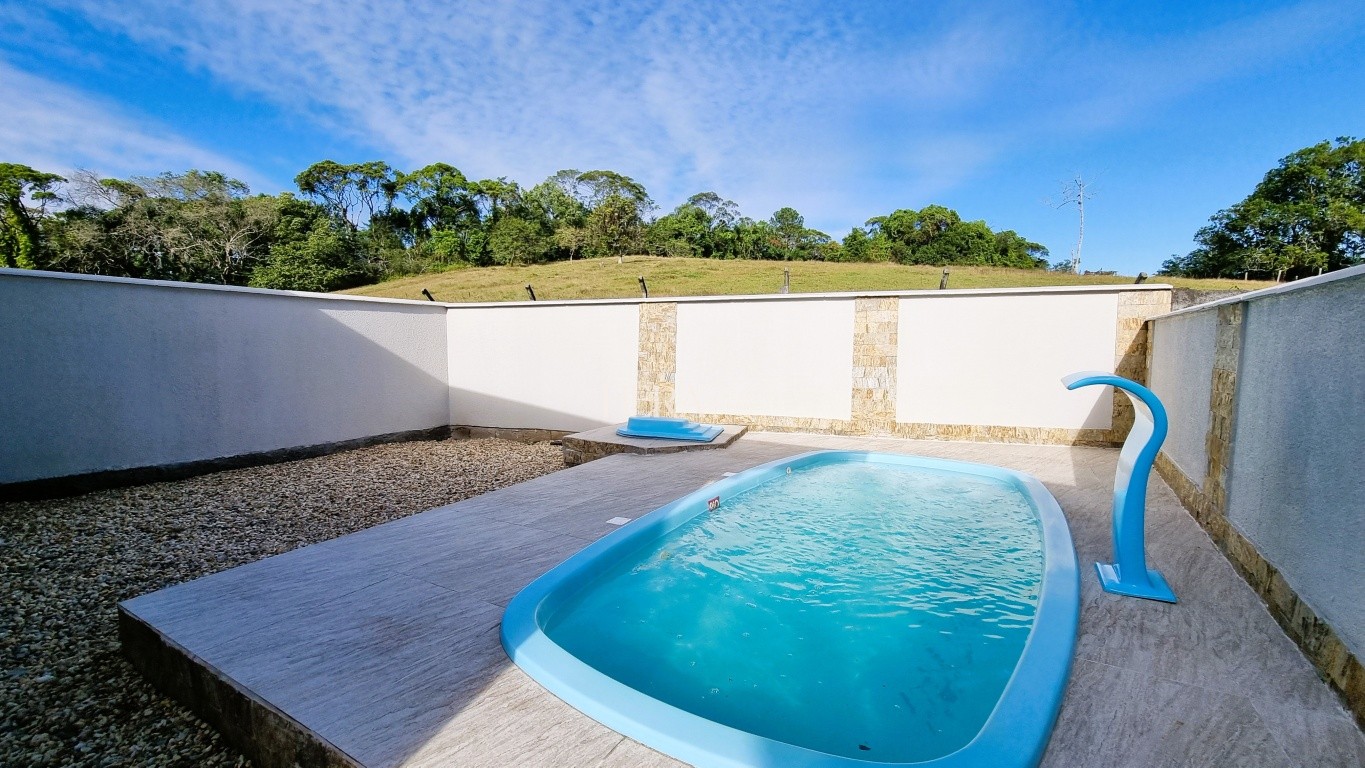 Casa de 2 dormitórios com piscina a venda em Indaial-SC - foto 1