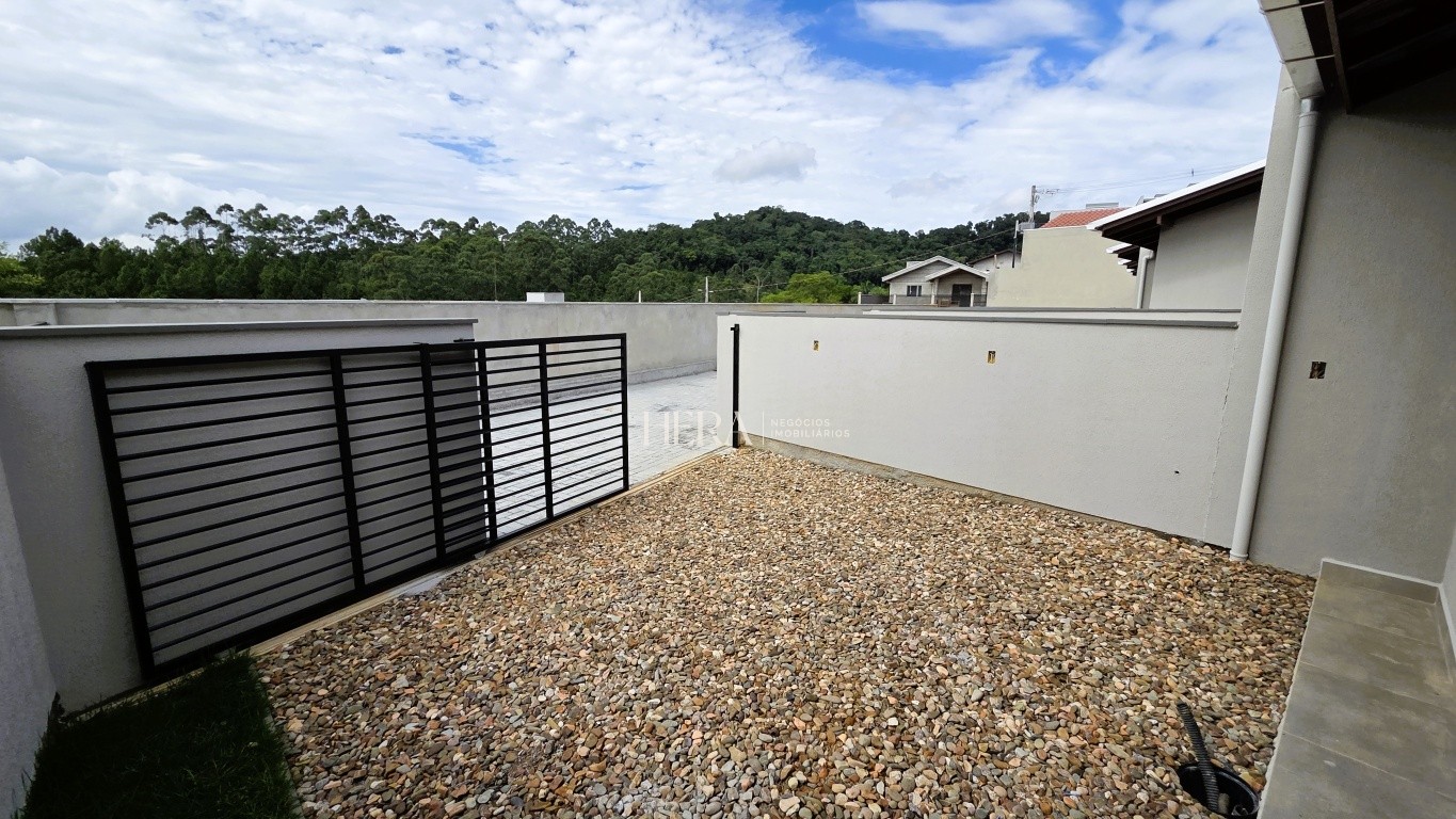 Casa térrea geminada com 02 dormitórios a venda no bairro Itoupava Central ! — foto 3