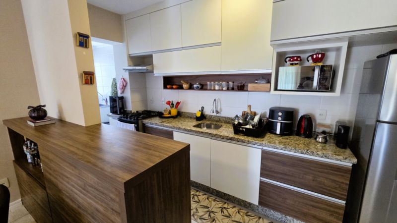 Apartamento semimobiliado 02 dormitórios com 01 suíte a poucos metros do parque Vila Germânica em Blumenau! — foto 5