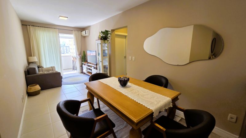 Apartamento semimobiliado 02 dormitórios com 01 suíte a poucos metros do parque Vila Germânica em Blumenau! - foto 1